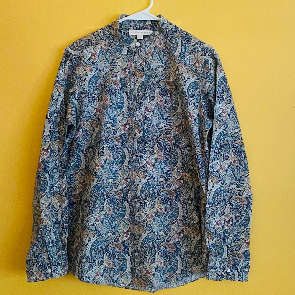 Ann Mashburn Button Neck Popover Shirt. Medium.
